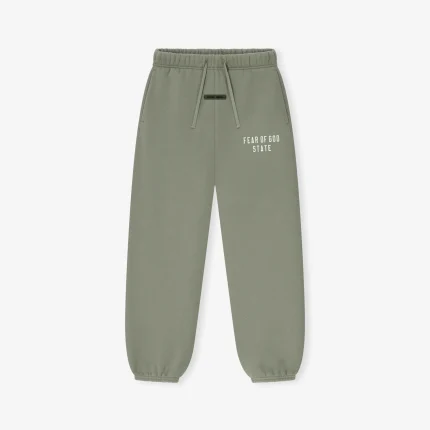 Kids Classic Sweatpant in Moss