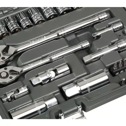 Halfords 50 Piece 1-4 & 3-8 Inch Drive Metric Socket Set